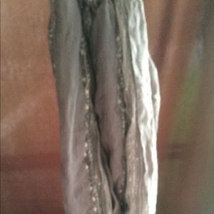 Gray loosened scarf